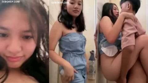 Bokep Indo Skandal Tiktokers Cantik Sange Main di Toilet